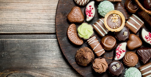 Panier gourmand avec des chocolats à Nice